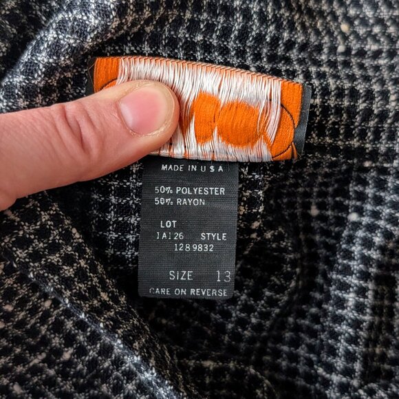 Vintage Tomboy Black and White Houndstooth Plaid Mini Skirt - Picture 6 of 8